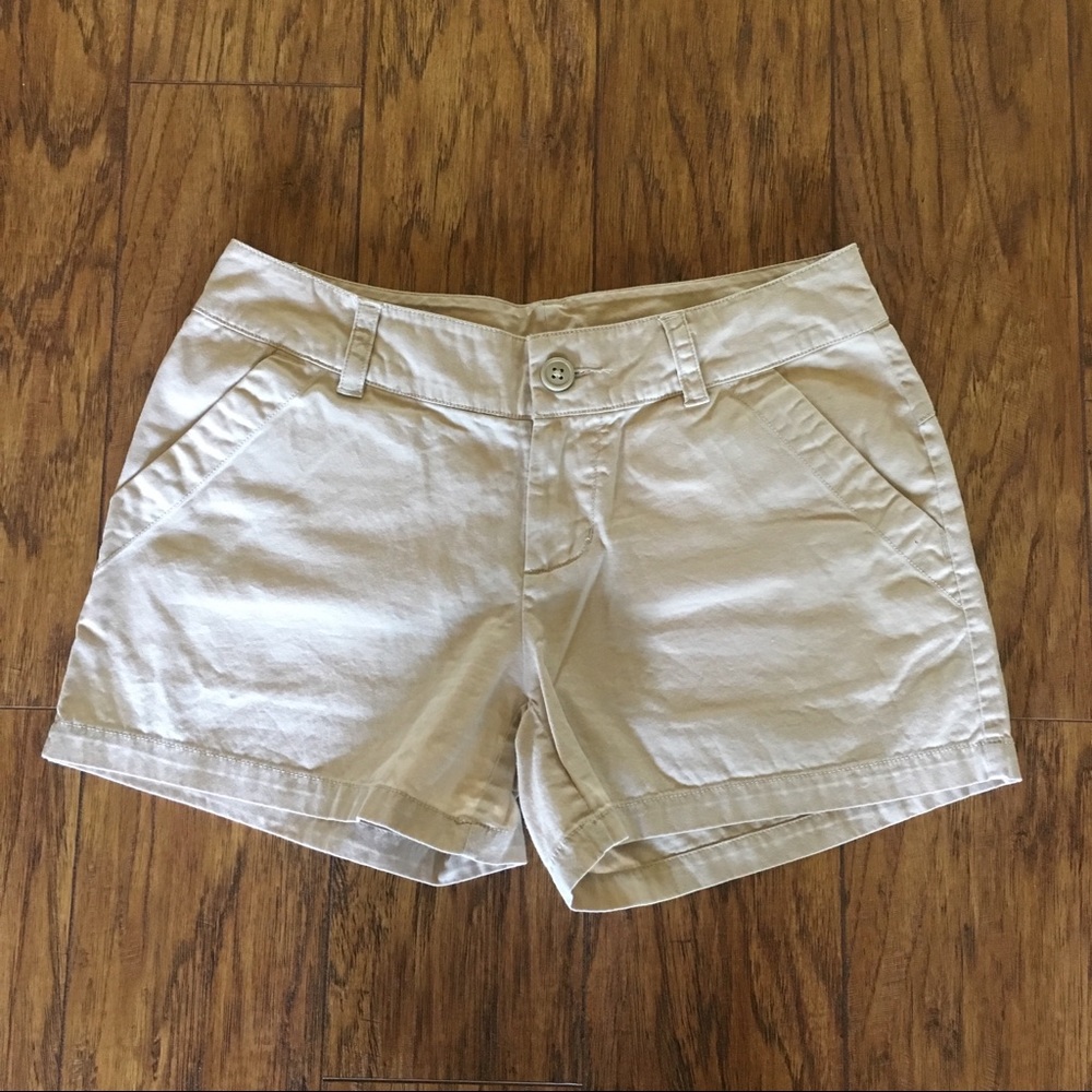 Columbia Khaki Shorts